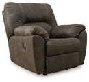 Tambo 2-Piece Reclining Sectional and 2 Recliners