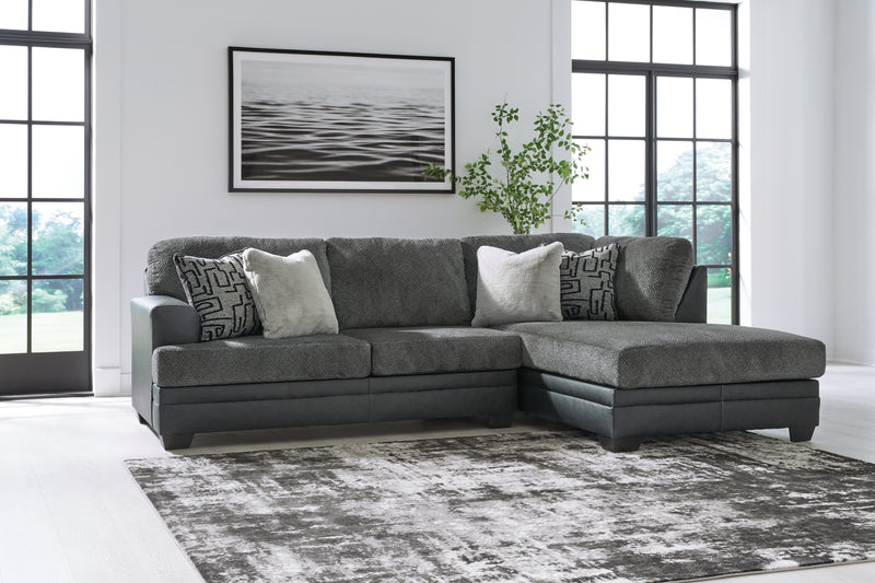 Brixley Pier 2-Piece Sectional with Chaise (Sectional Orientation: )