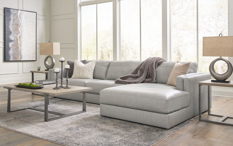 Amiata 2-Piece Sectional with Chaise (Sectional Orientation: )