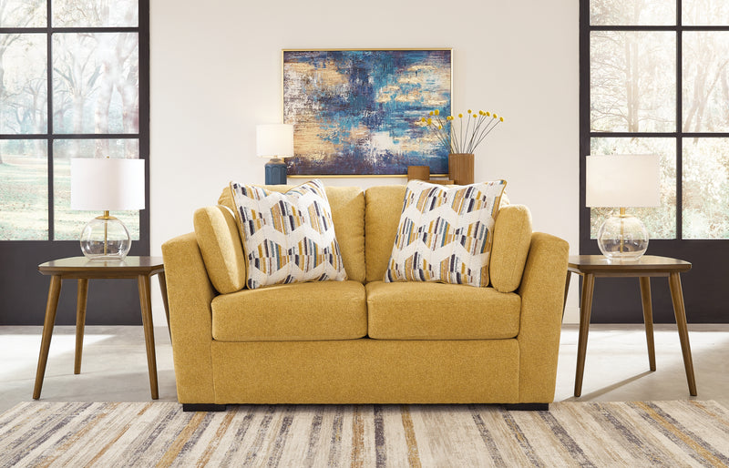 Keerwick Loveseat (Color: Sunflower)