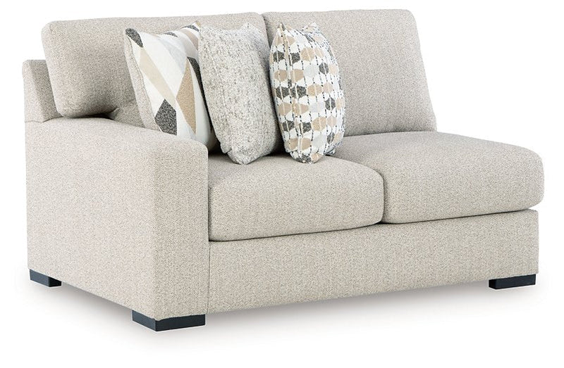Laurelgrove Sectional with Chaise