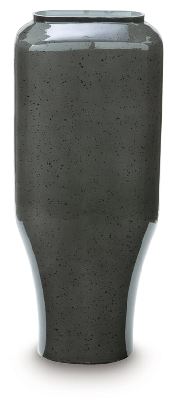 Kierlain Vase