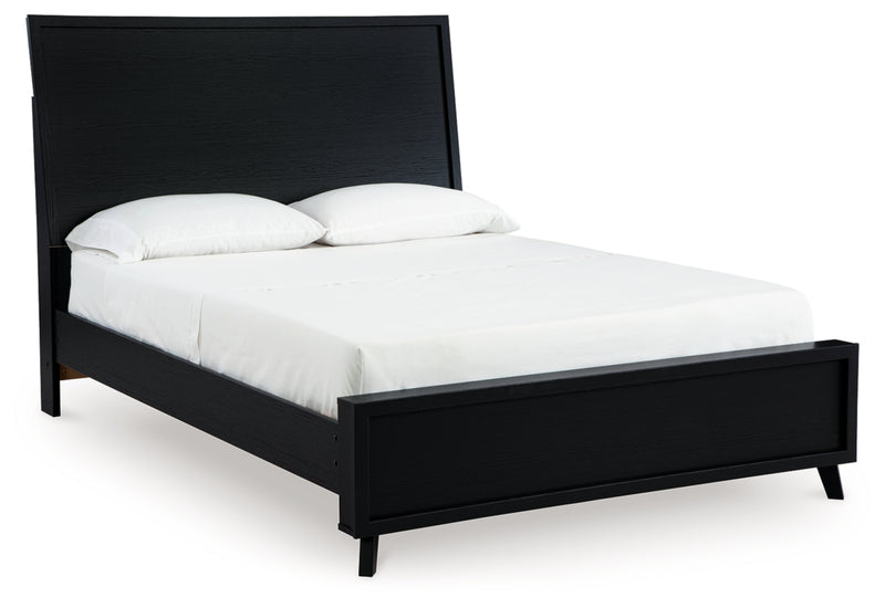 Danziar Queen Panel Bed (Bed Size: Queen)