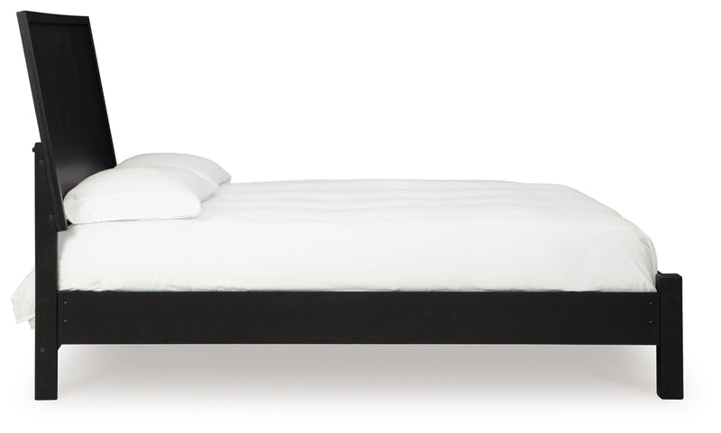 Danziar Queen Panel Bed (Bed Size: King)