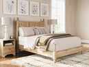 Aleaport Queen Panel Bed (Bed Size: Queen)