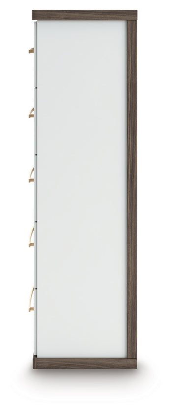 Kendanport Chest of Drawers