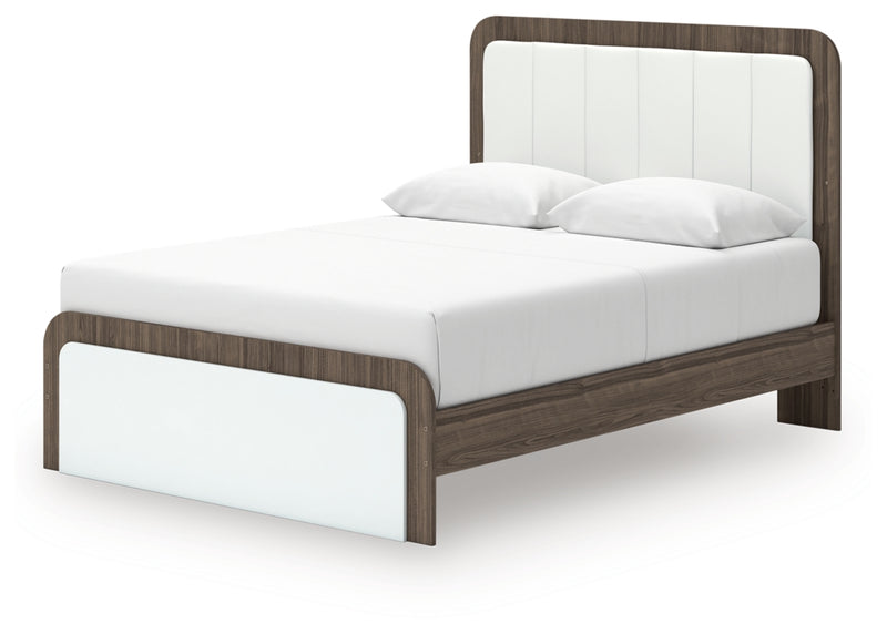 Kendanport Queen Upholstered Bed