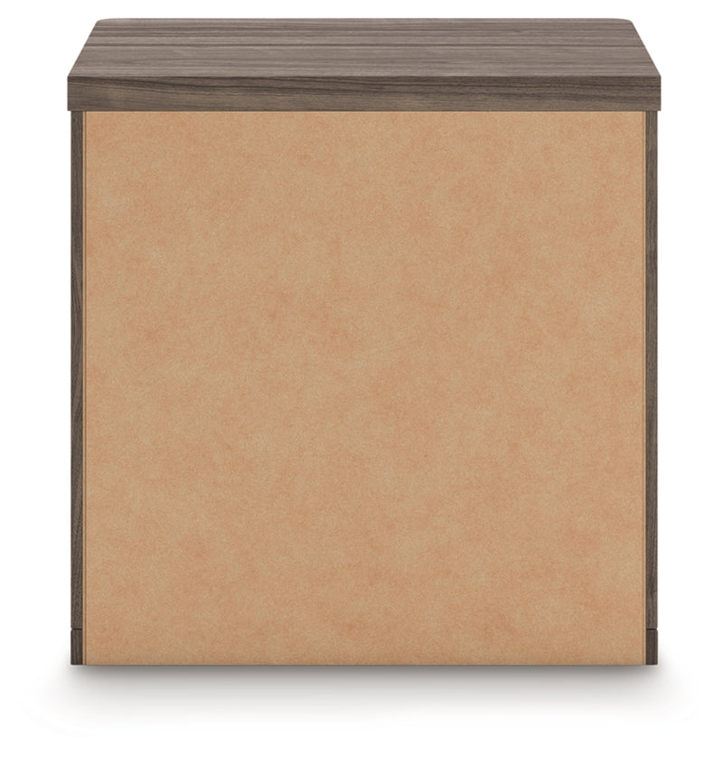 Kendanport Nightstand