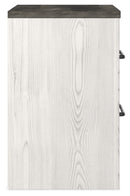 Gerridan Queen Bed with Mirrored Dresser and Nightstand