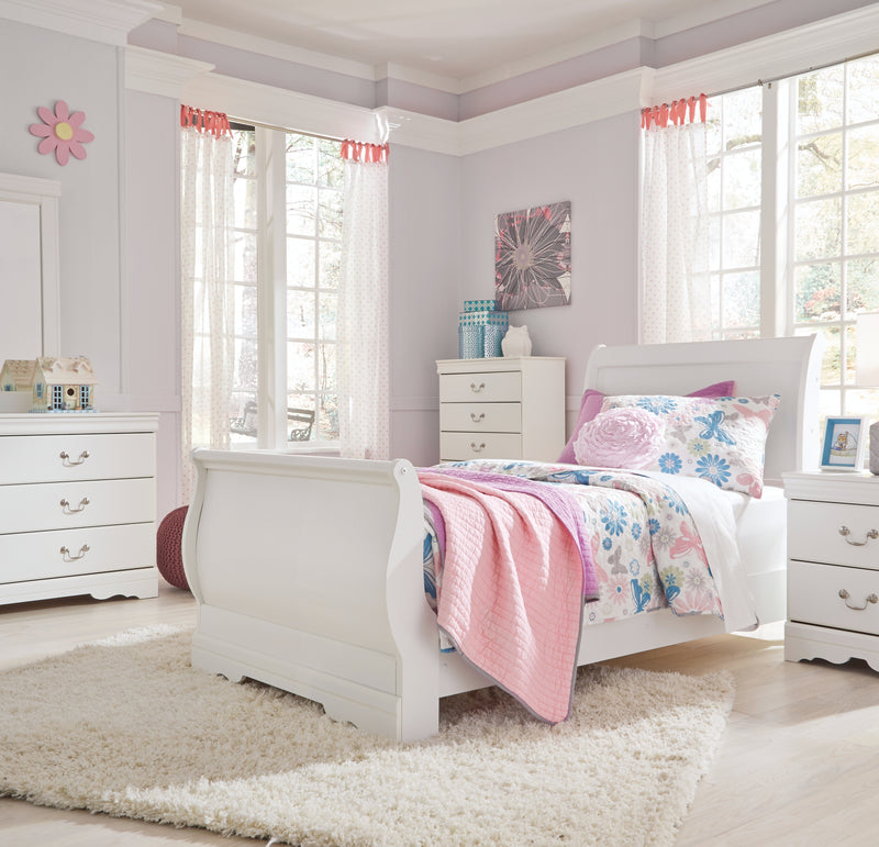 Anarasia Queen Sleigh Bed (Bed Size: Twin)