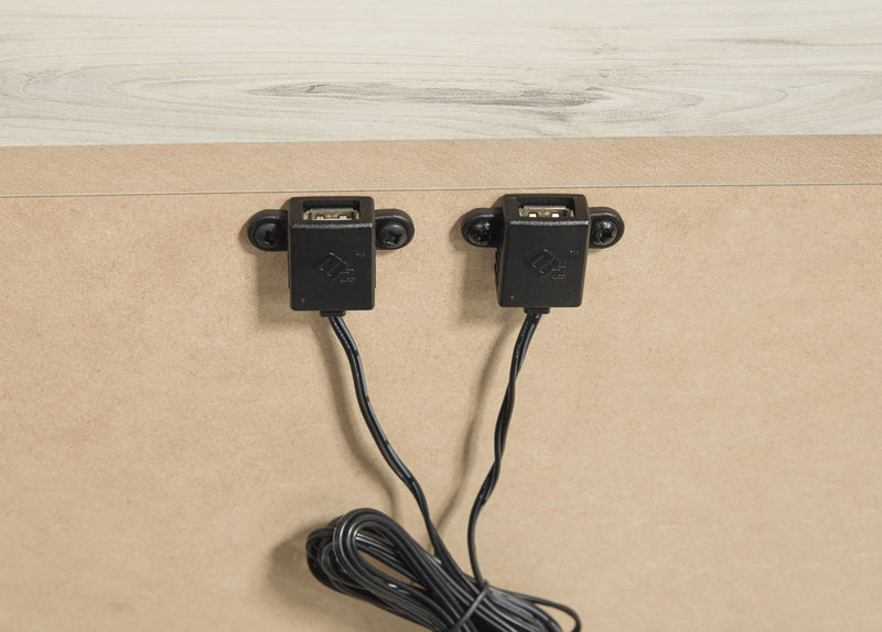 Cambeck Full Panel Bed, Dresser, Chest and Nightstand