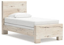 Lawroy Queen Panel Bed (Bed Size: Twin)