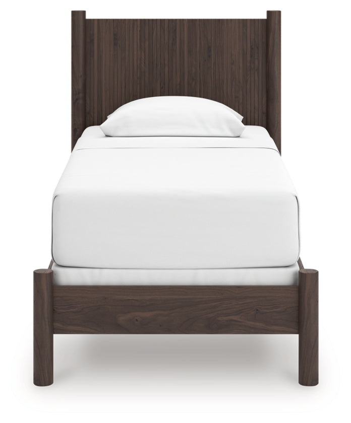 Pamytta Queen Panel Bed (Bed Size: Twin)