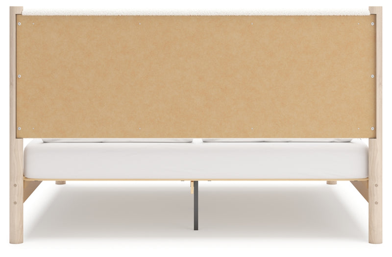 Cadmori Queen Upholstered Panel Bed (Bed Size: King)