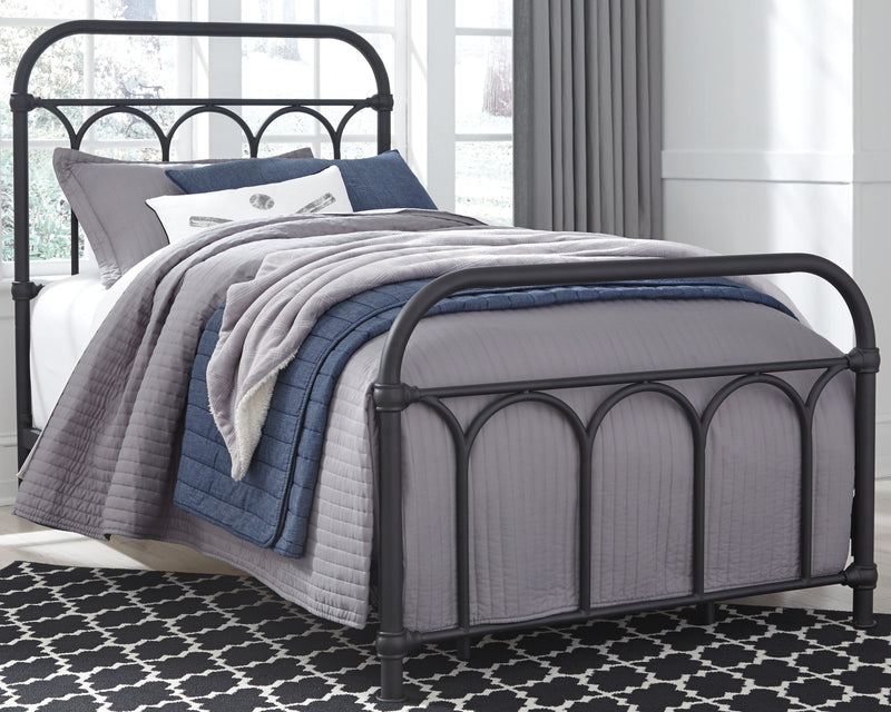 Nashburg Queen Metal Bed (Bed Size: Twin)