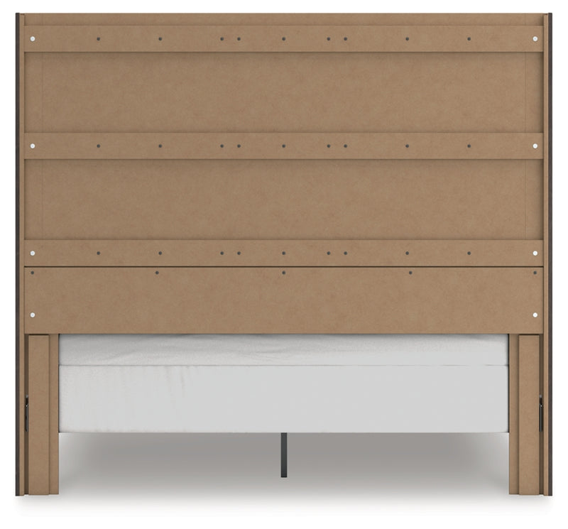 Fraluna Queen Panel Bed (Bed Size: King)