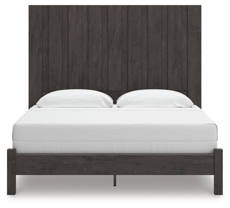 Fraluna Queen Panel Bed (Bed Size: King)