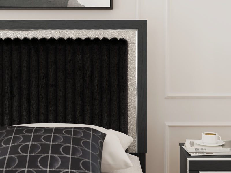 Zuraleus Queen Panel Bed, Dresser, Mirror and Nightstand