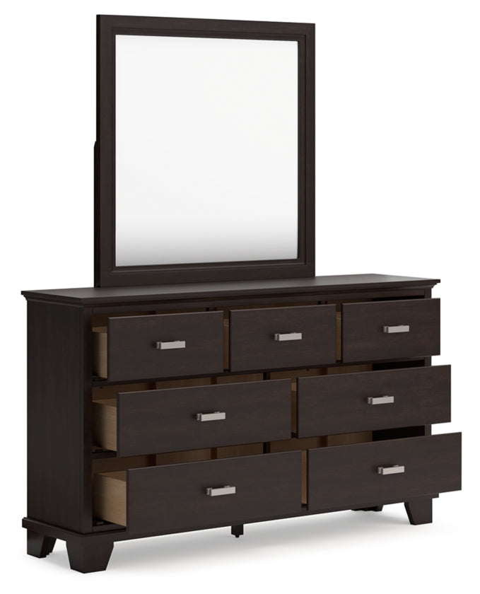Covetown King Panel Bed, Dresser and Mirror