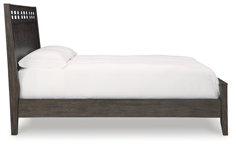 Montillan Queen Panel Bed (Bed Size: California King)