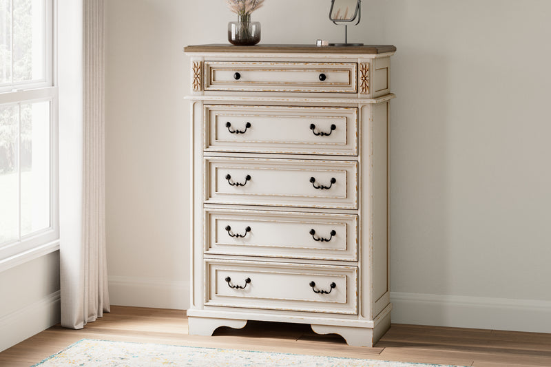Realyn King Panel Bed, Vanity, Chest and 2 Nightstands