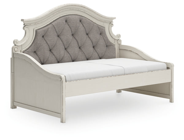 Realyn Twin Day Bed