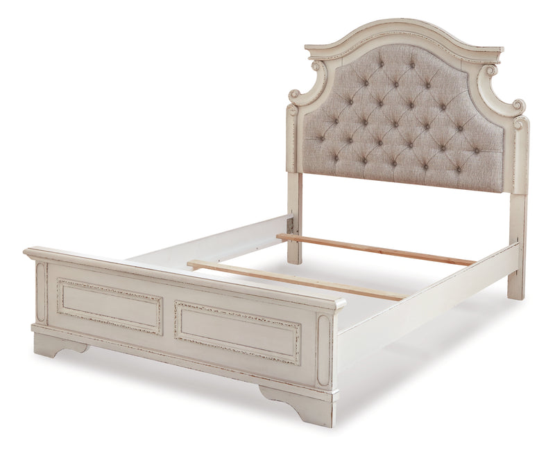 Realyn Queen Upholstered Panel Bed (Bed Size: Full)
