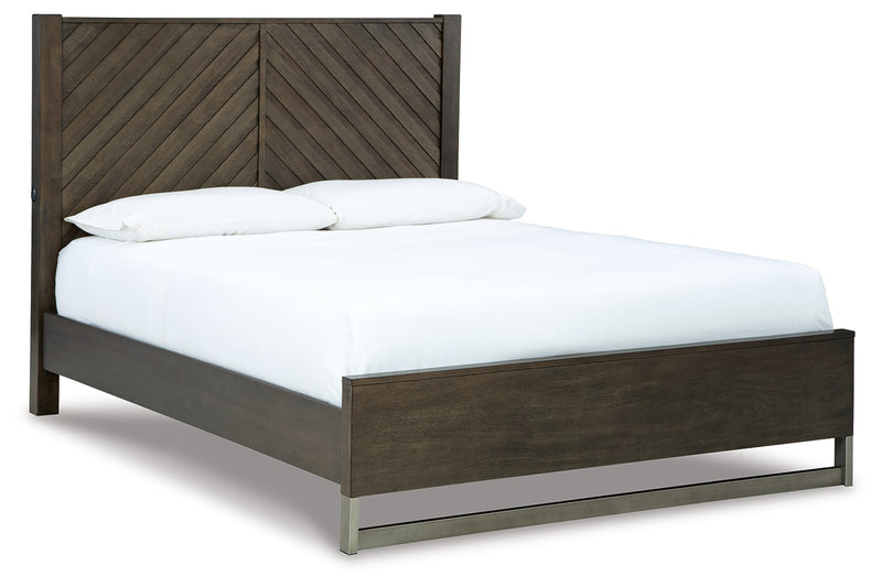 Arkenton Queen Panel Bed (Bed Size: Queen)