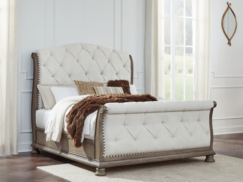 Ardenfield Queen Upholstered Sleigh Bed (Bed Size: Queen)