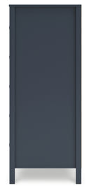 Simmenfort Chest of Drawers