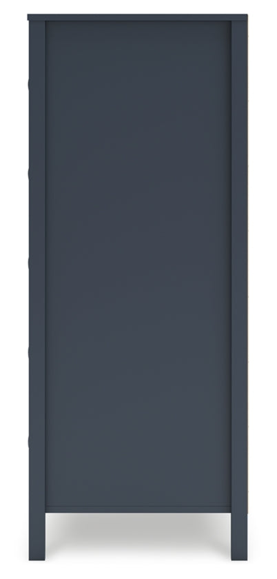 Simmenfort Chest of Drawers