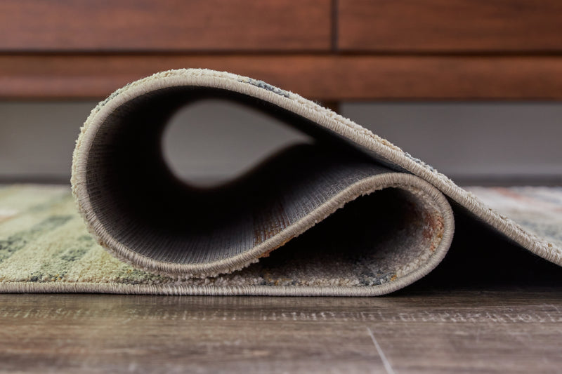 Kemart 5' x 7' Rug (Rug Size: 8' x 10')